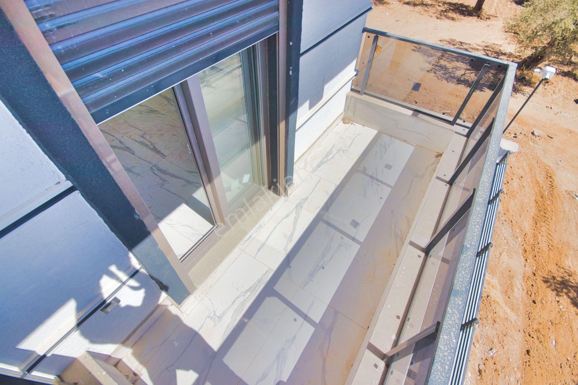 Aktiften Kadıköyde Satılık Mimarisiyle Büyüleyen Yüzme Havuzlu 3wcli 3+1villa - Görsel 21