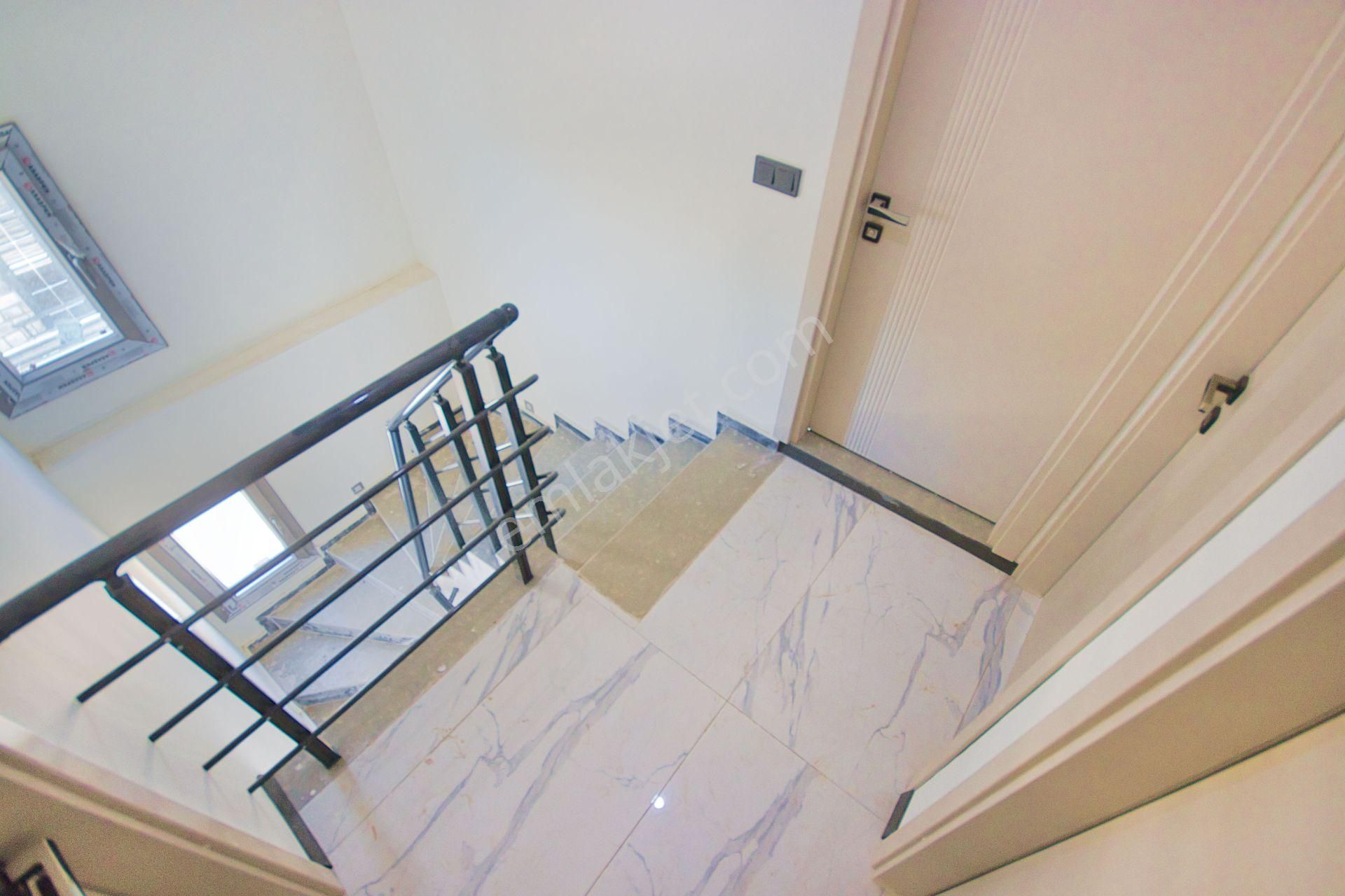 Aktiften Kadıköyde Satılık Mimarisiyle Büyüleyen Yüzme Havuzlu 3wcli 3+1villa - Görsel 16