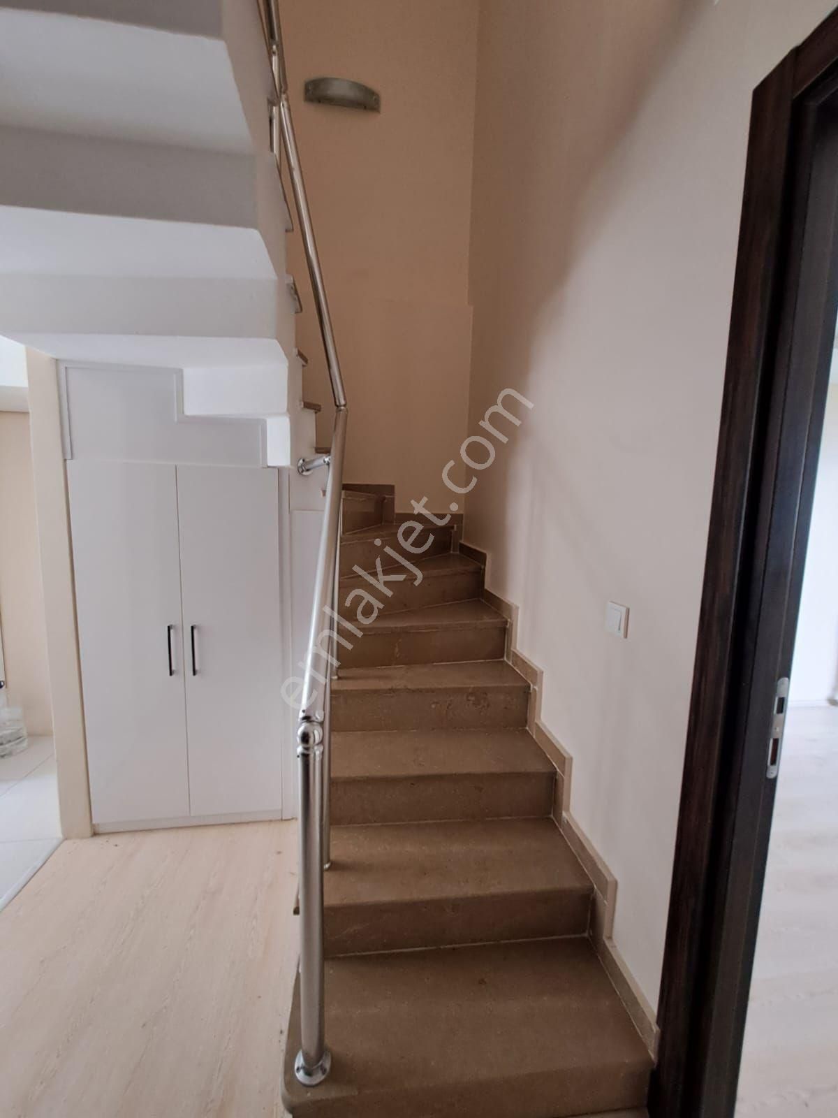 Delux'den Cumhuriyet Mah Deniz Manzaralı Satılık 2+1 Dubleks - Görsel 12