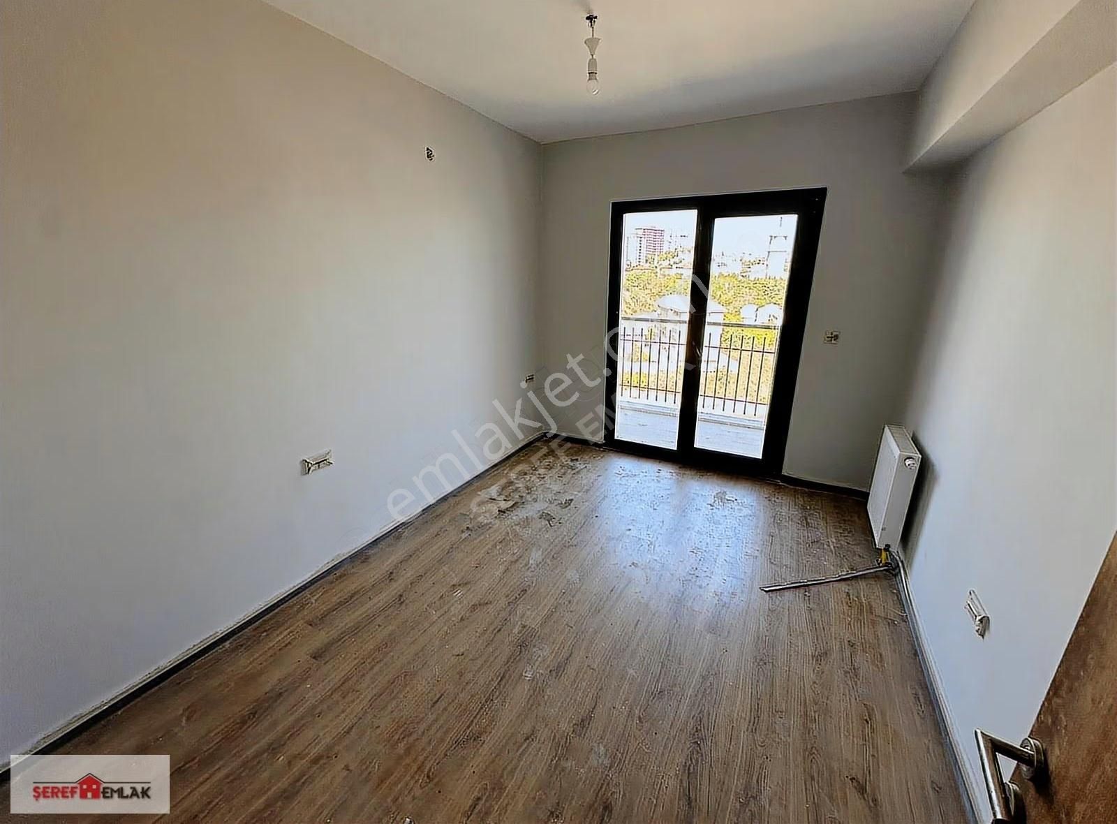 Şeref Emlak Toki 7/a 8.kat Balkonlu Köşe 1+1 Vialand Manzara - Görsel 9