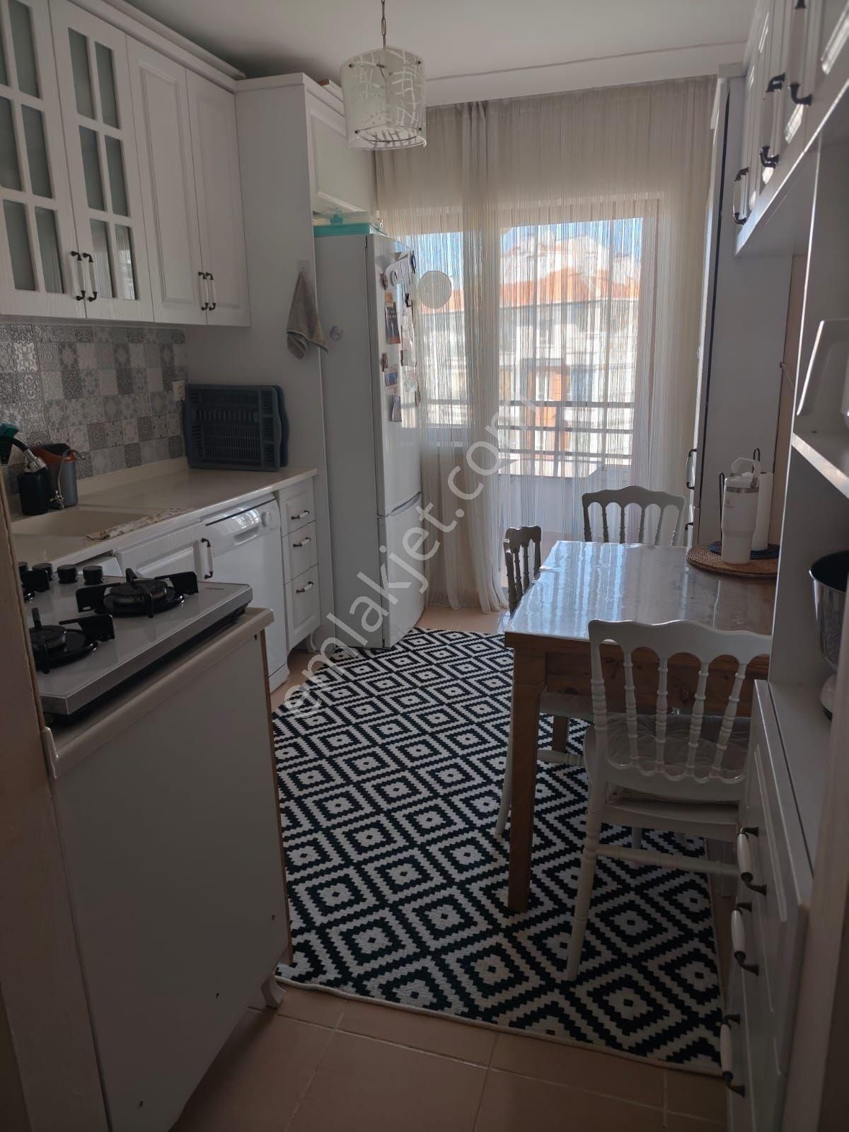 Battalgazi'de Peyami Sefa Okulu Arkasında 3+1 Katta Satılık Daire !! - Görsel 4