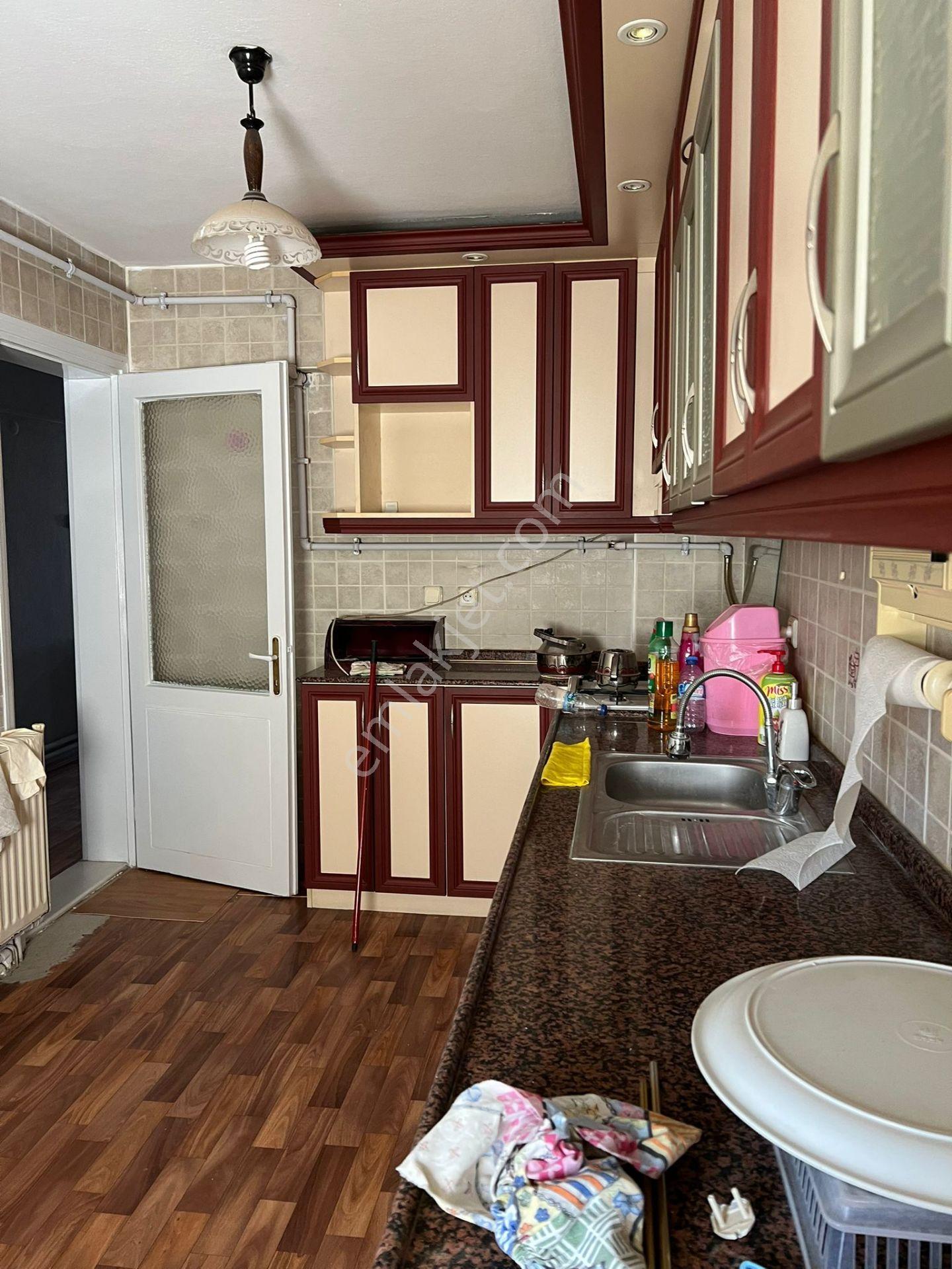 Çarşı İçerisinde 3+1 Ara Kat Doğalgazlı Daire - Görsel 12