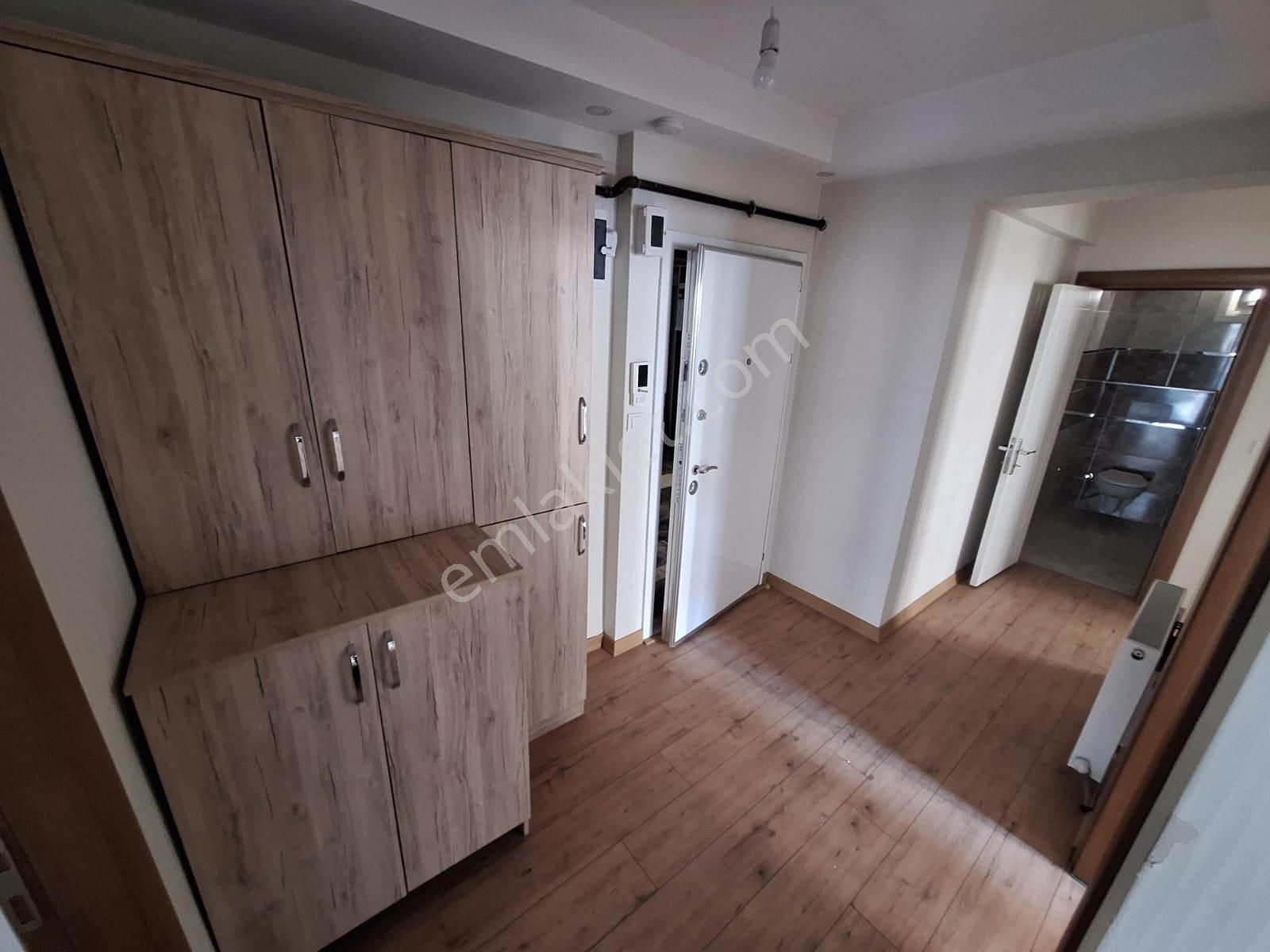 Cihandan Şehit Kübilayda Estergon Cadde Yakını Kiralık 2+1 Daire - Görsel 14