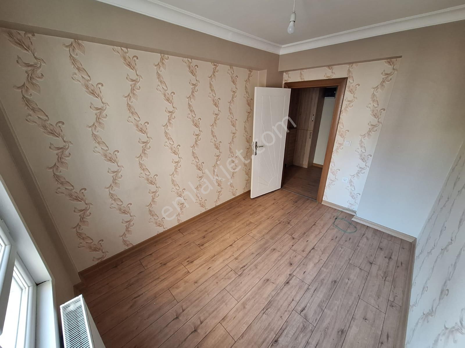 Cihandan Şehit Kübilayda Estergon Cadde Yakını Kiralık 2+1 Daire - Görsel 11