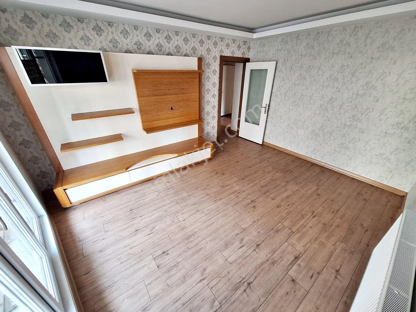 Cihandan Şehit Kübilayda Estergon Cadde Yakını Kiralık 2+1 Daire - Görsel 6