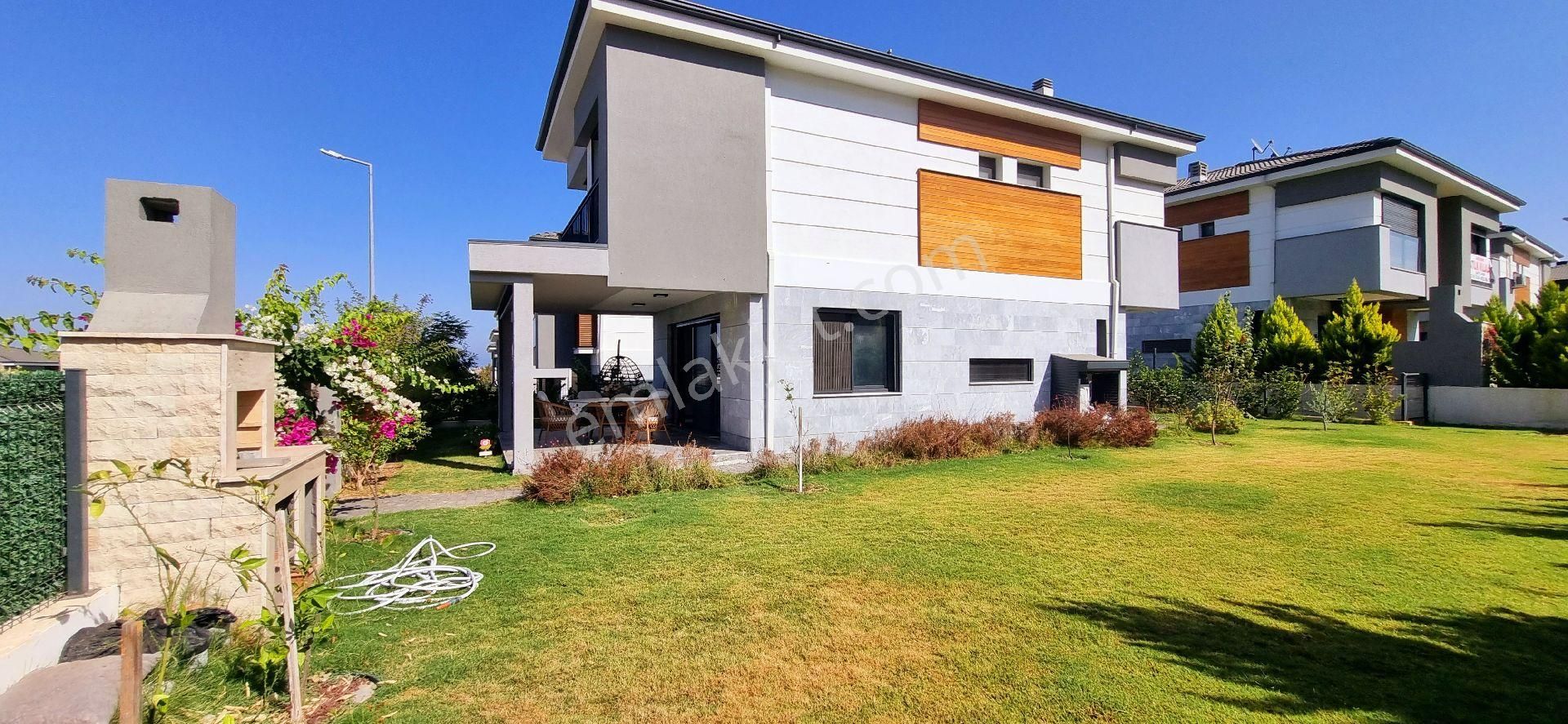 Satılık Lüks Villa