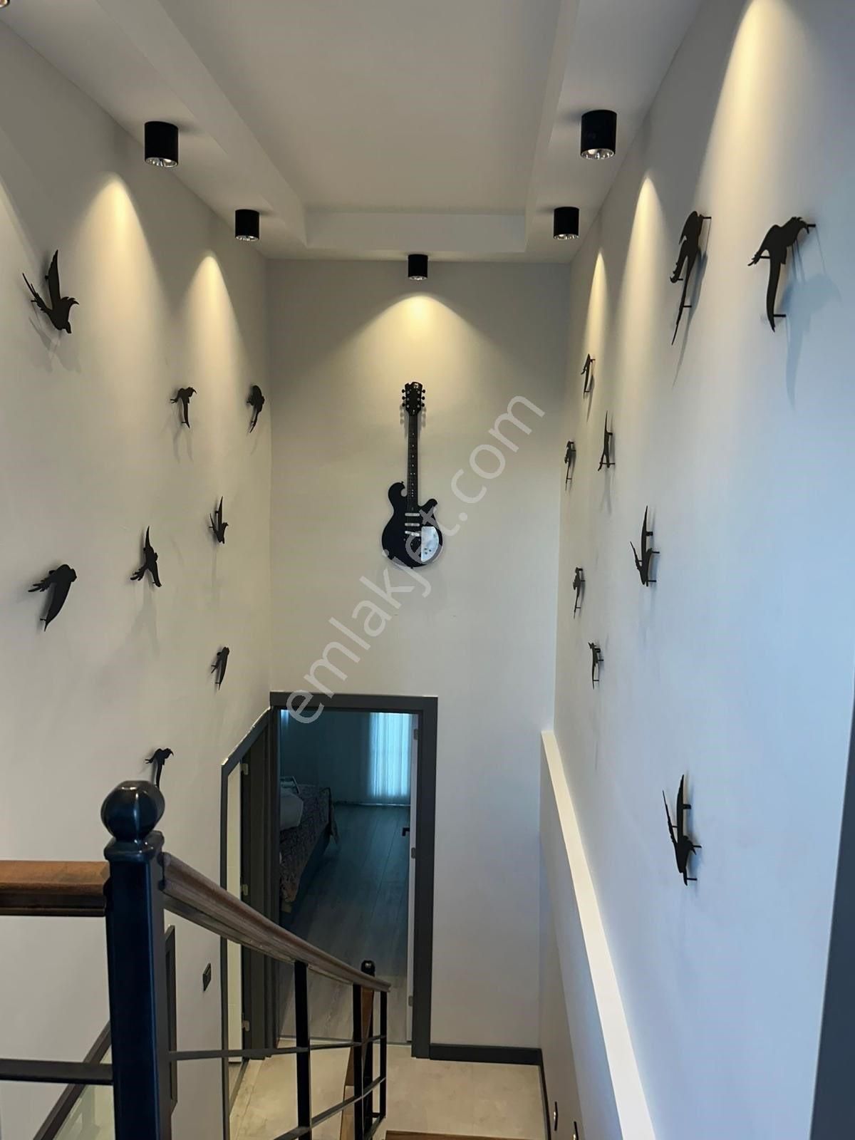 Kuşadası Kadınlar Denizine 150. Mt Mesafede 4+1 Tripleks Satılık Villa - Görsel 17