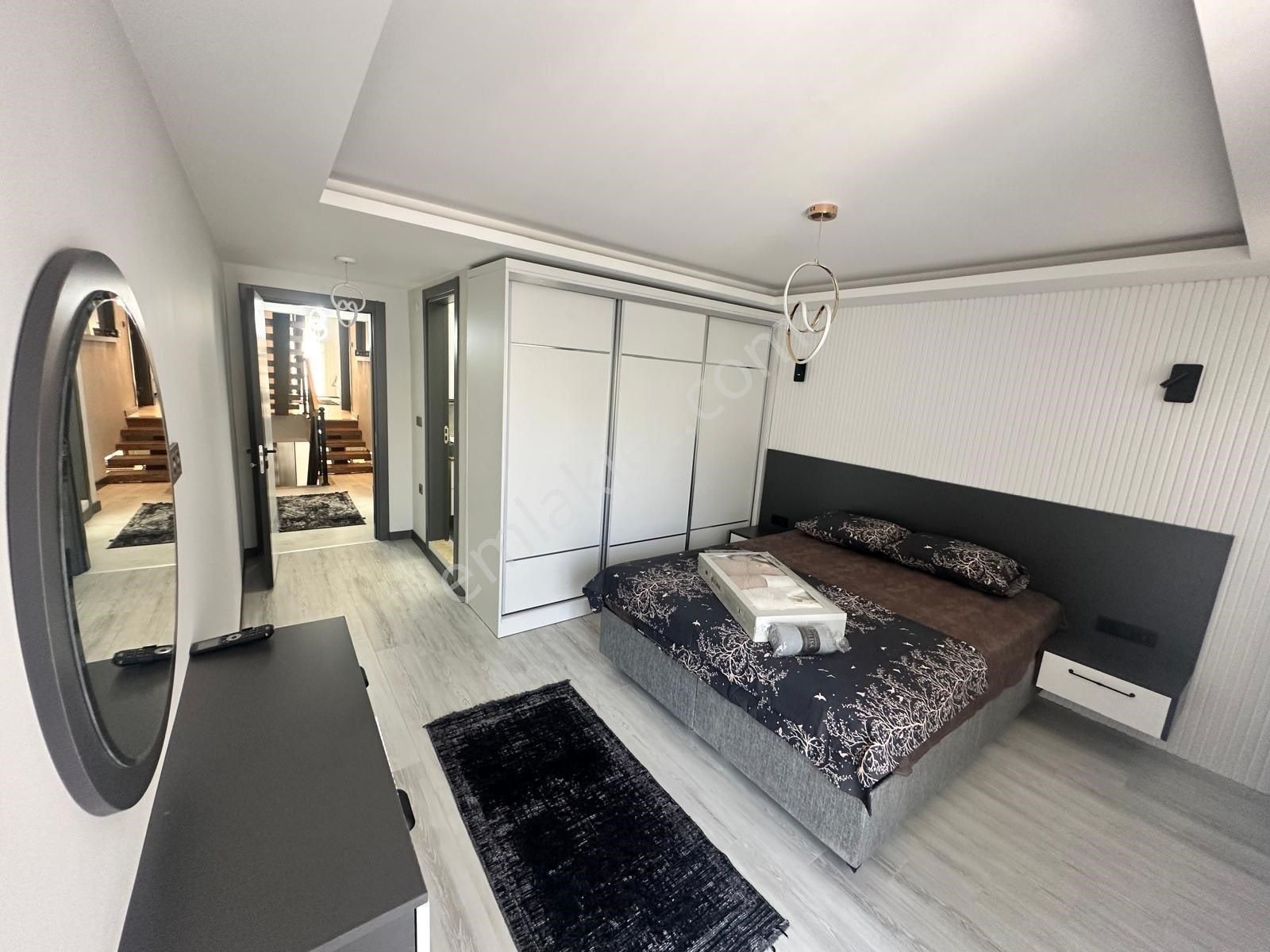 Kuşadası Kadınlar Denizine 150. Mt Mesafede 4+1 Tripleks Satılık Villa - Görsel 14