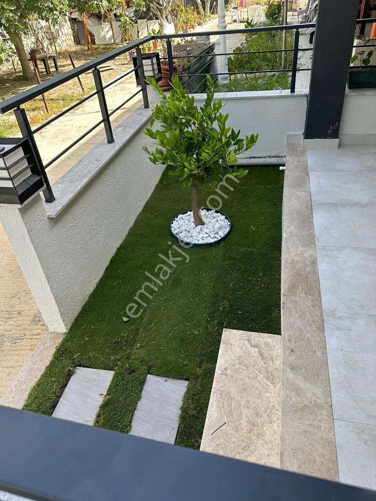 Kuşadası Kadınlar Denizine 150. Mt Mesafede 4+1 Tripleks Satılık Villa - Görsel 5