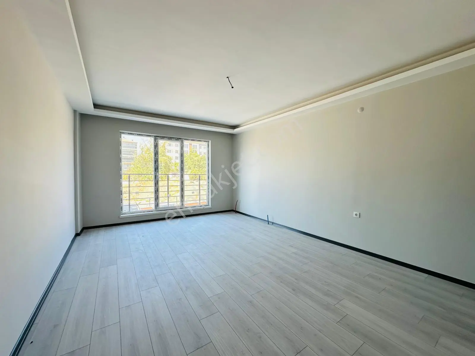 Başpınar'da Ebeveyn Banyolu Asansörlü 3+1 Ara Kat Satılık Sıfır Daire !! - Görsel 3