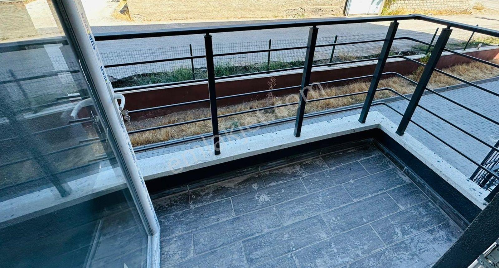 Başpınar'da Ebeveyn Banyolu Asansörlü 3+1 Ara Kat Satılık Sıfır Daire !! - Görsel 24