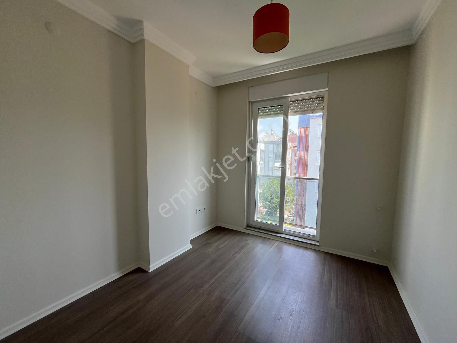 Konyaaltı Altınkum Mah.3+1 Dublex Denize 900 M Açık Otoparklı Temiz Daire - Görsel 3