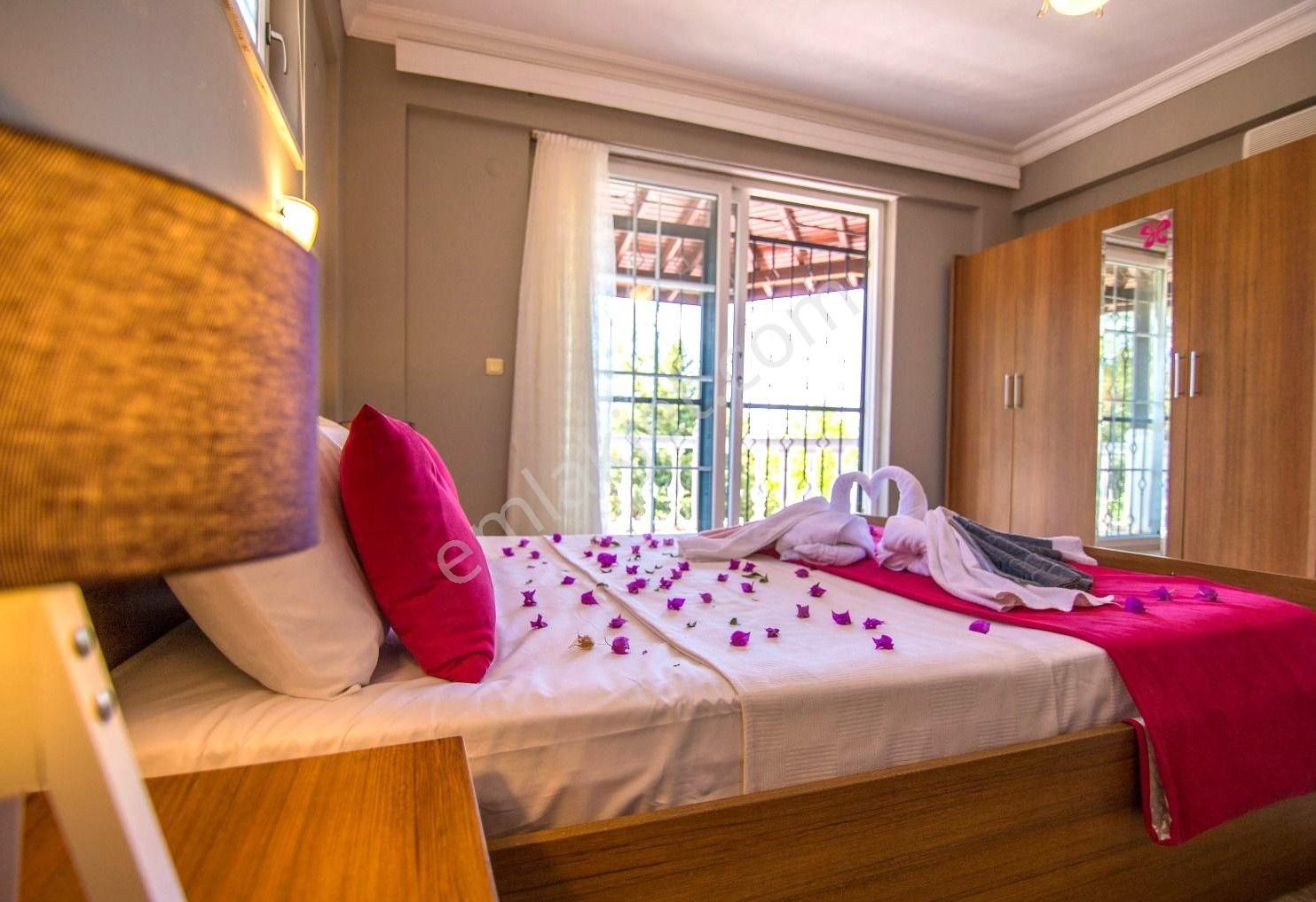 Goldhouse Dan Satılık Yeşil Üzümlüde 415 M² Arsa İçinde Müstakil 3+1 Villa - Görsel 16