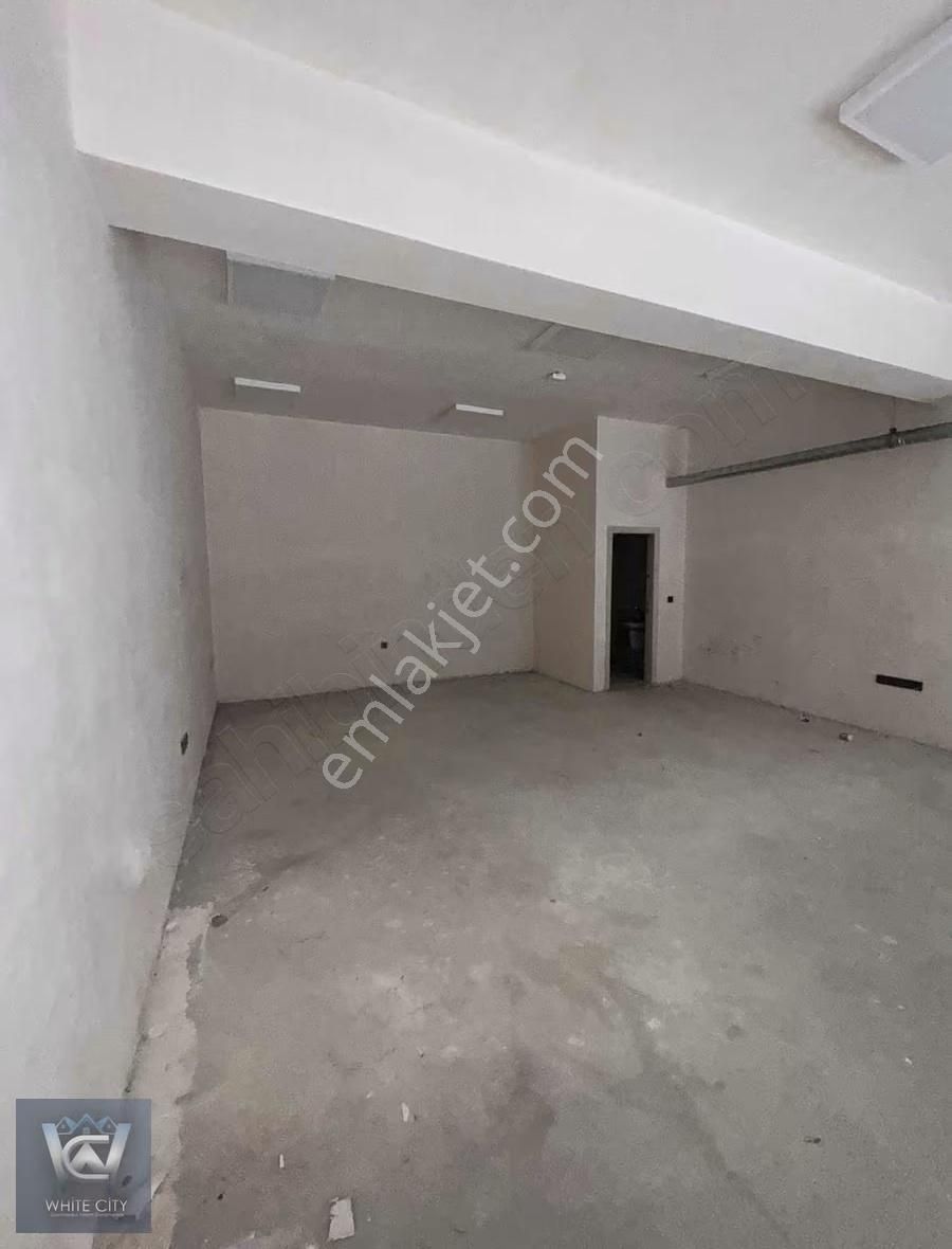 Zeytinburnu Telsiz Mah Toki Sitesinde Kiralık Dükan - Görsel 8