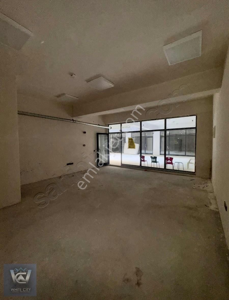 Zeytinburnu Telsiz Mah Toki Sitesinde Kiralık Dükan - Görsel 5