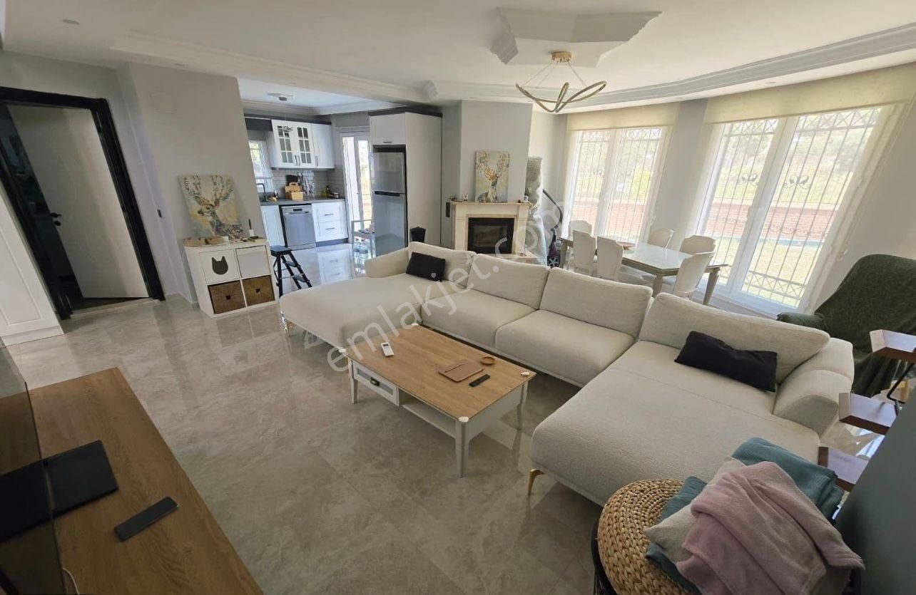 Kuşadası Kadınlar Denizinde Köşe Konum Müstakil 3+1 Villa - Görsel 7