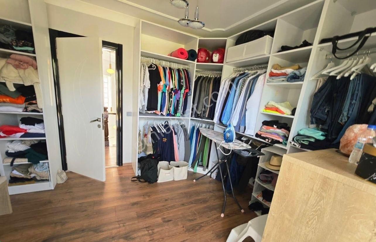 Kuşadası Kadınlar Denizinde Köşe Konum Müstakil 3+1 Villa - Görsel 22