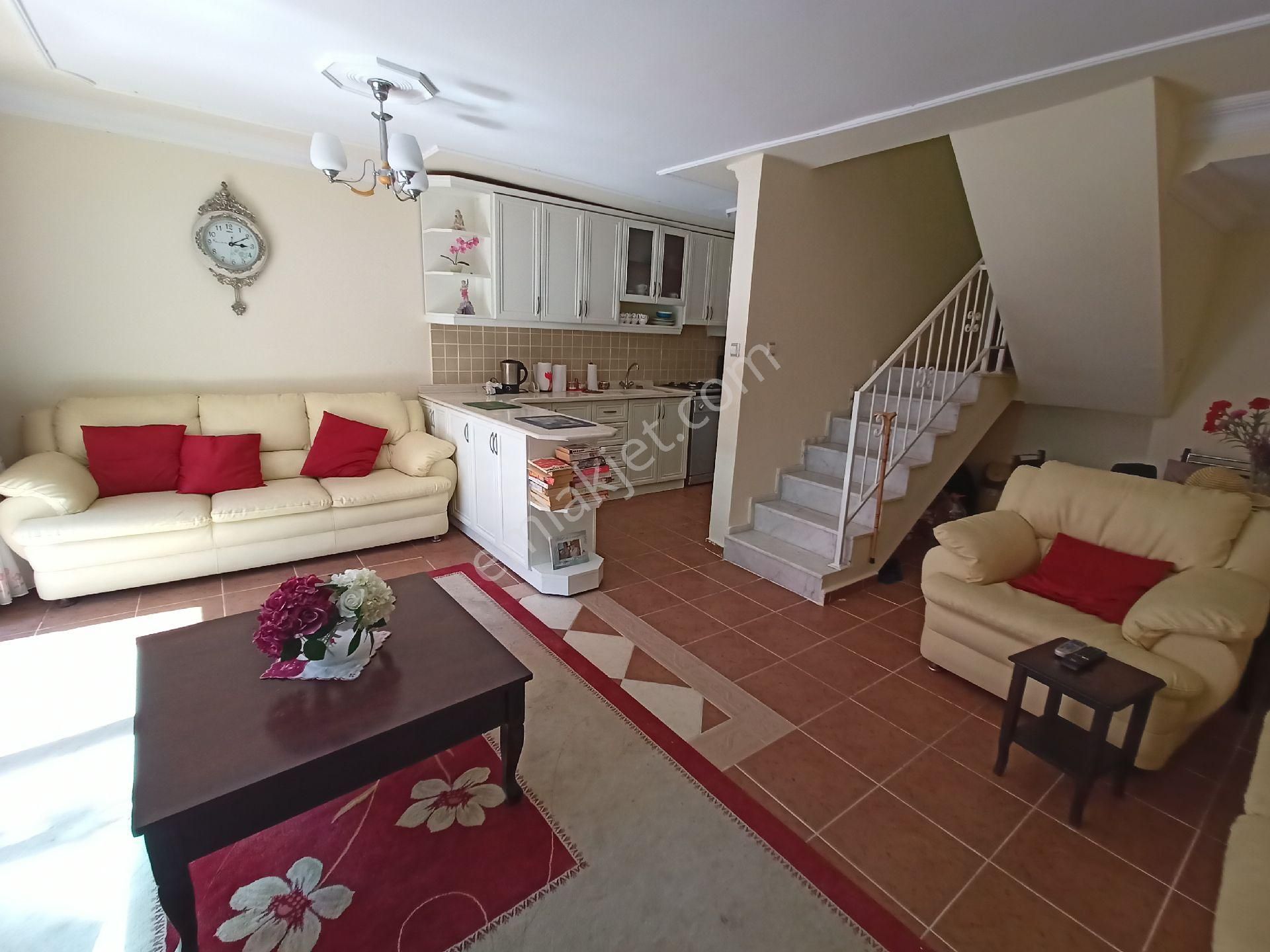 Kuşadası Kadınlar Denizi Bölgesi Güvenlikli Sitede 4+1 Yazlık - Görsel 15