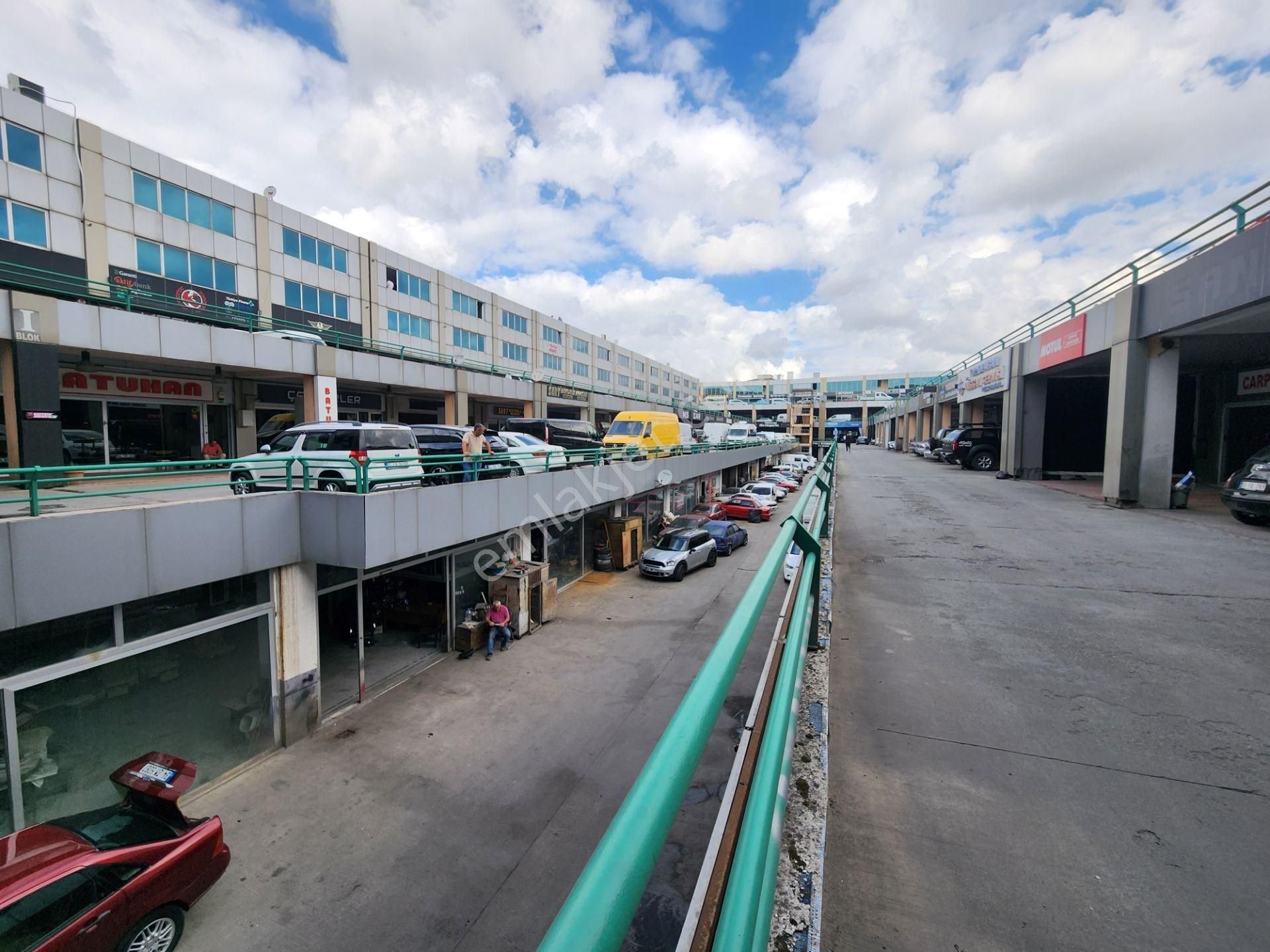 Sancaktepe Otomer Galericeler Sitesinde 7 Metre Cepheli Satılık Dükkan - Görsel 27