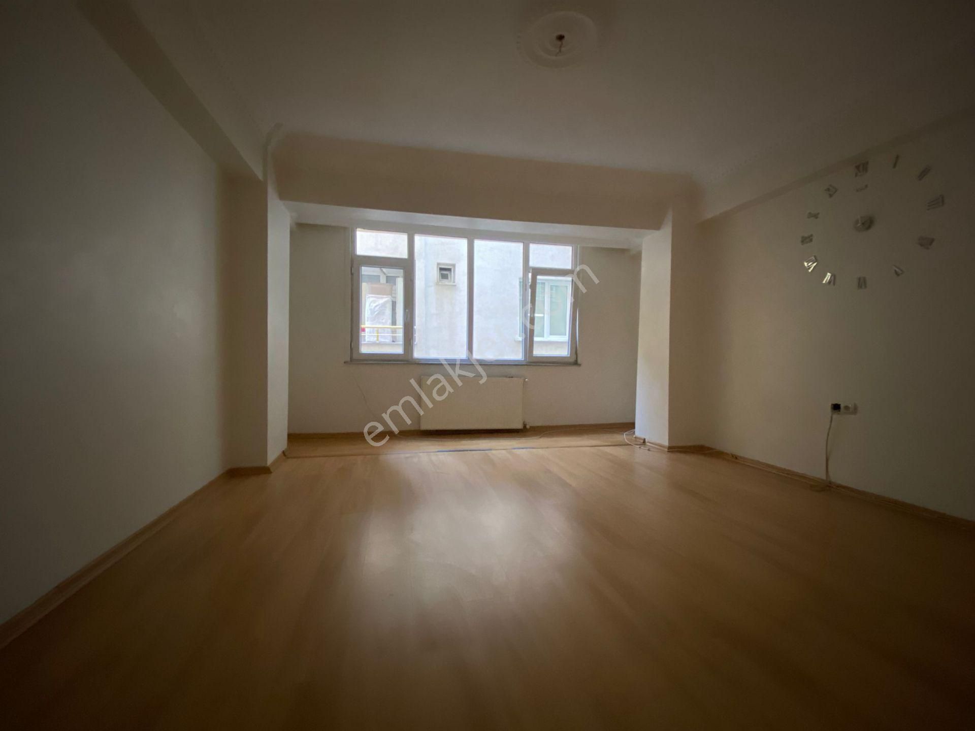 İnönü Mah. Caddeye Yakın Kiralık Yüksek Giriş - Görsel 13