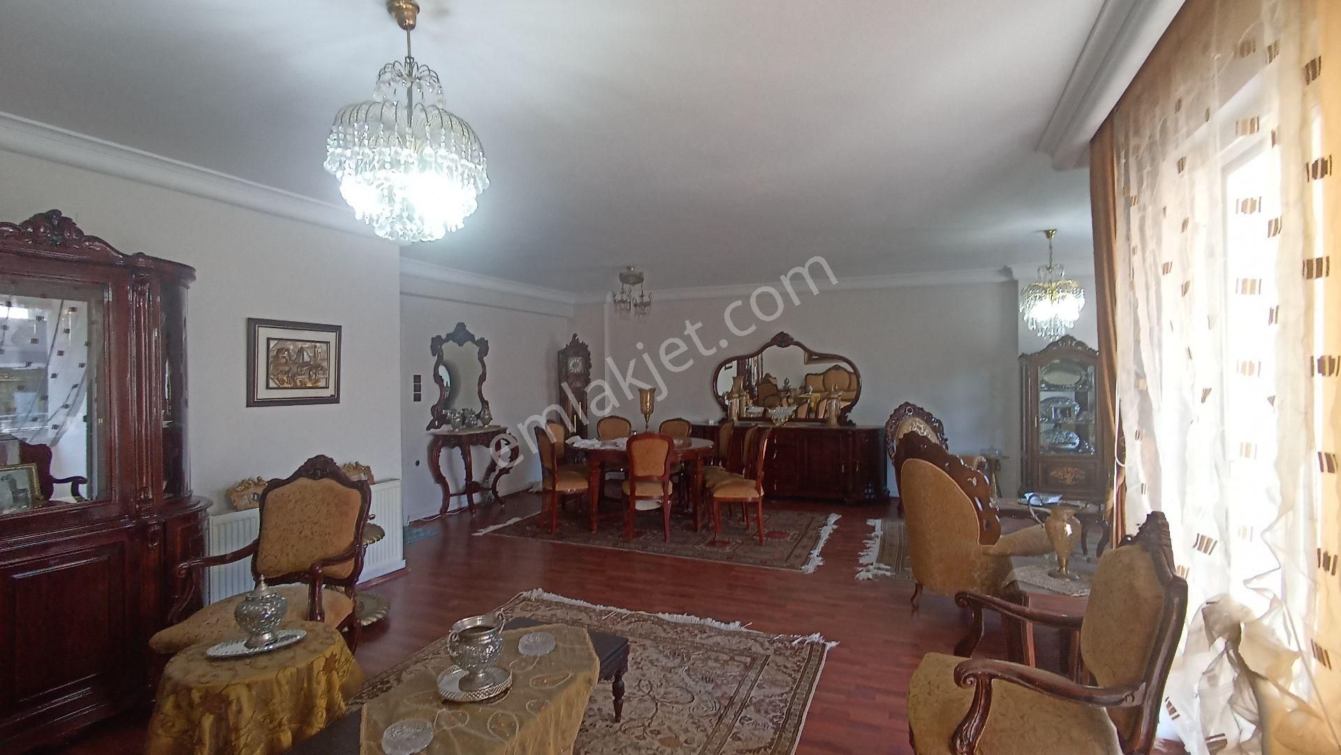 Mehmet Yetkin'den İninü Mahallesinde Eşyalı 4+1 Kiralık Daire - Görsel 5