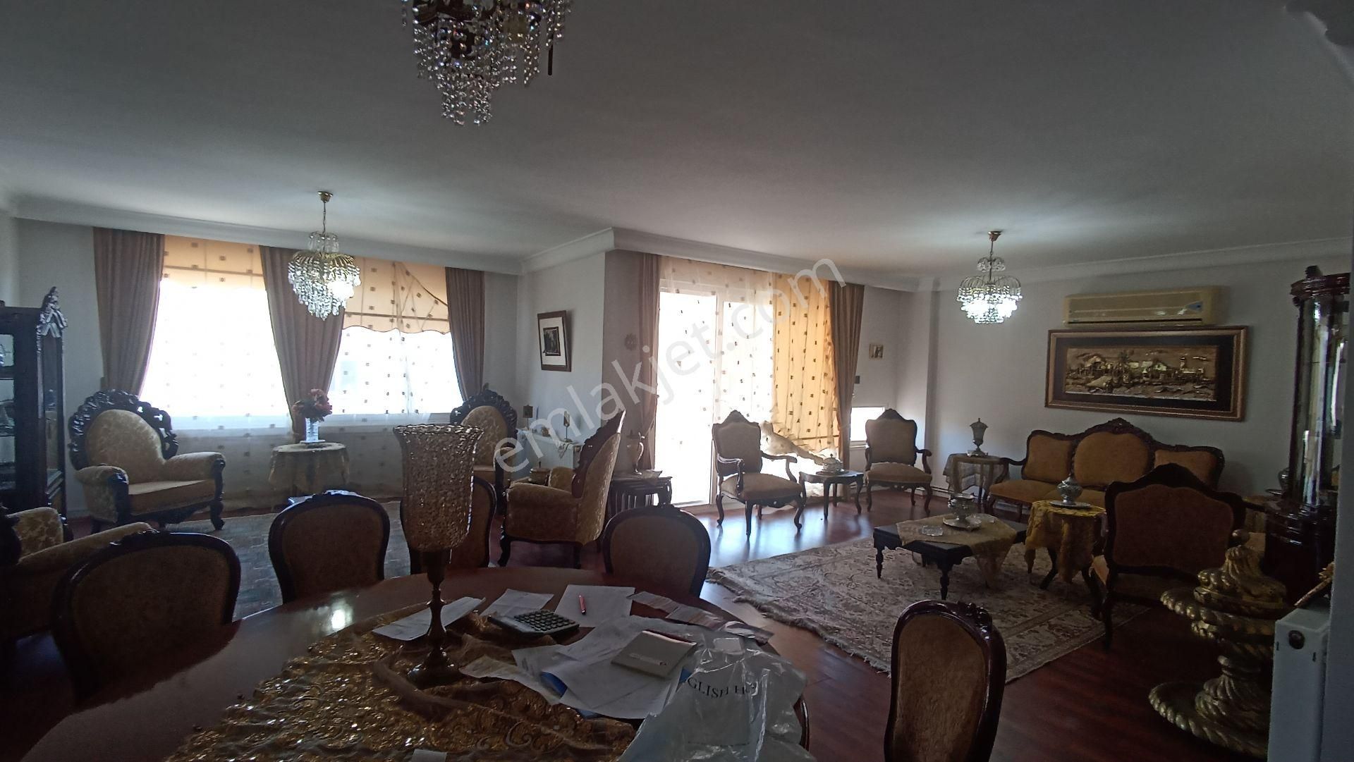 Mehmet Yetkin'den İninü Mahallesinde Eşyalı 4+1 Kiralık Daire
