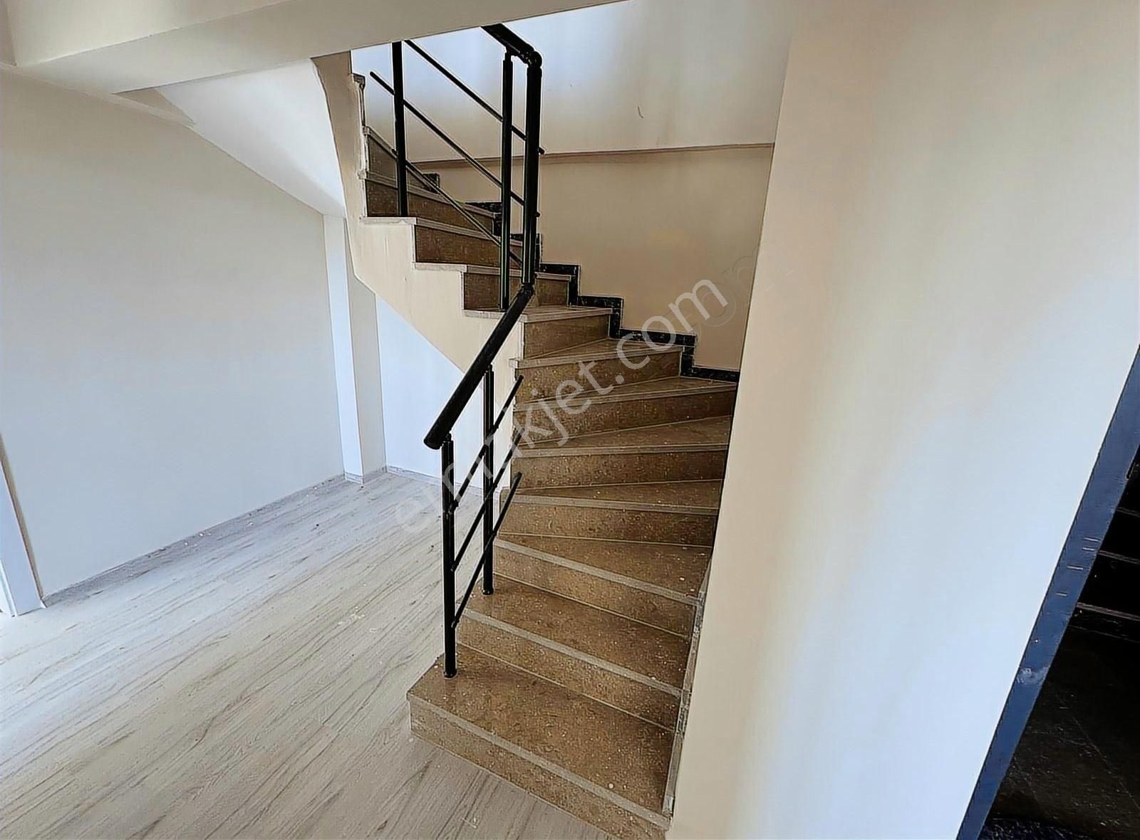 Kalafat Yolunda Satılık 3+1 Geniş Dubleks - Görsel 14