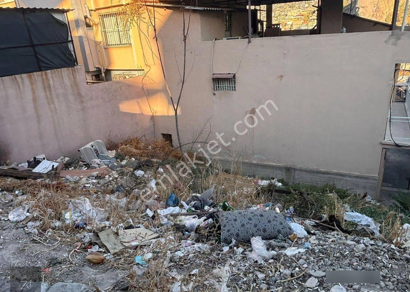 Konak Aziziyede 122 M2 Yatırımlık Satılık Köşe Arsa - Görsel 5