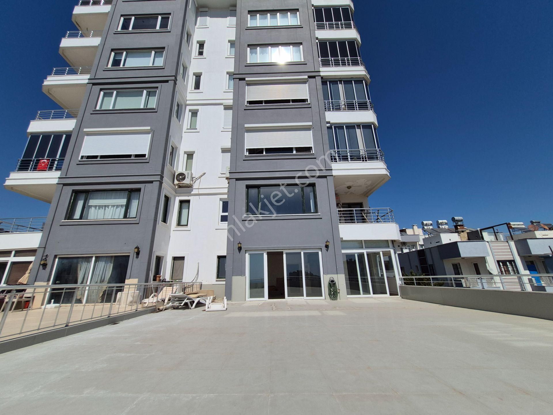 Güzeloba Örnekköy'de Full Deniz Manzaralı Havuzlu Satılık Daire - Görsel 12