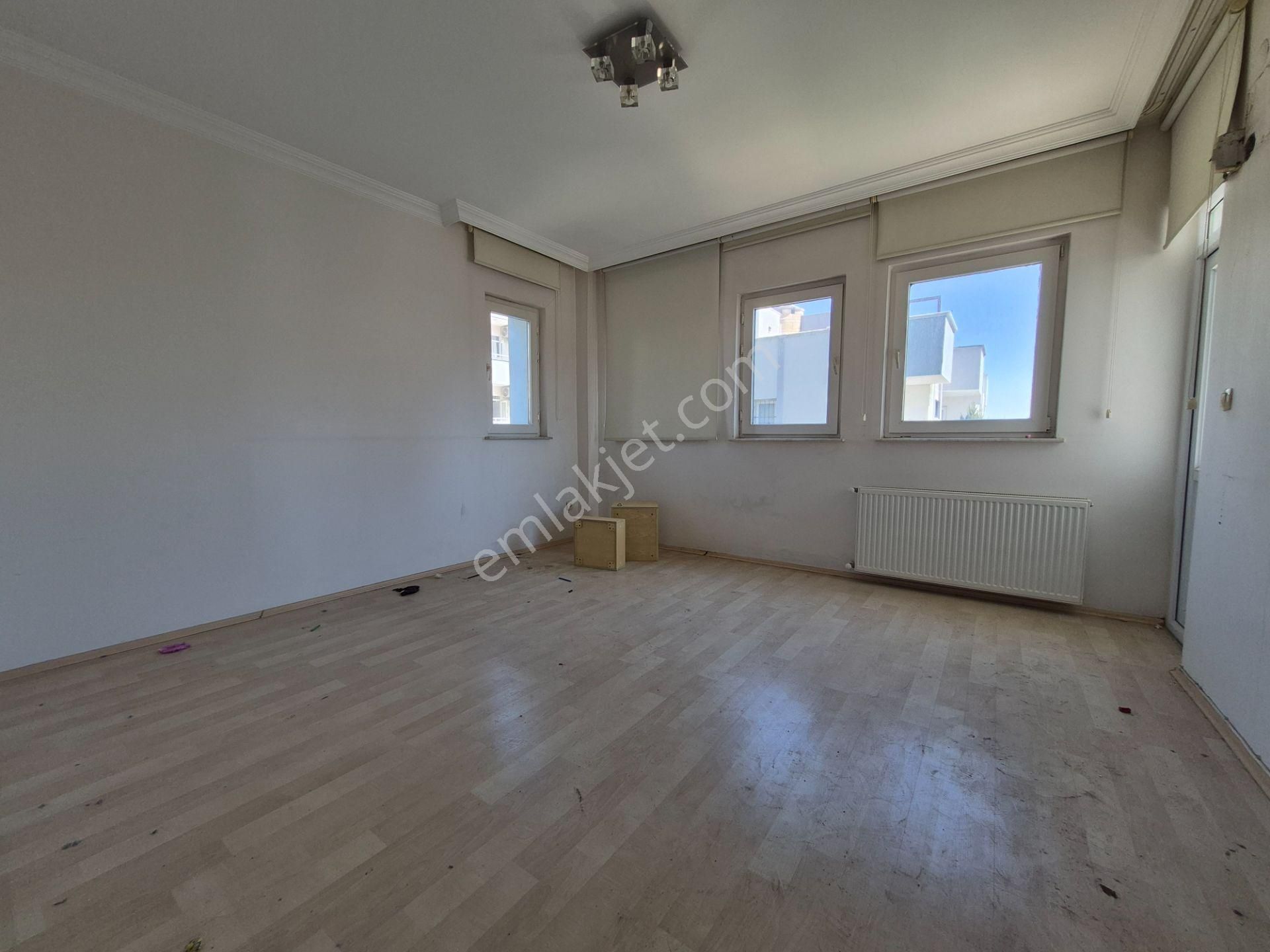 Güzeloba Örnekköy'de Full Deniz Manzaralı Havuzlu Satılık Daire - Görsel 15