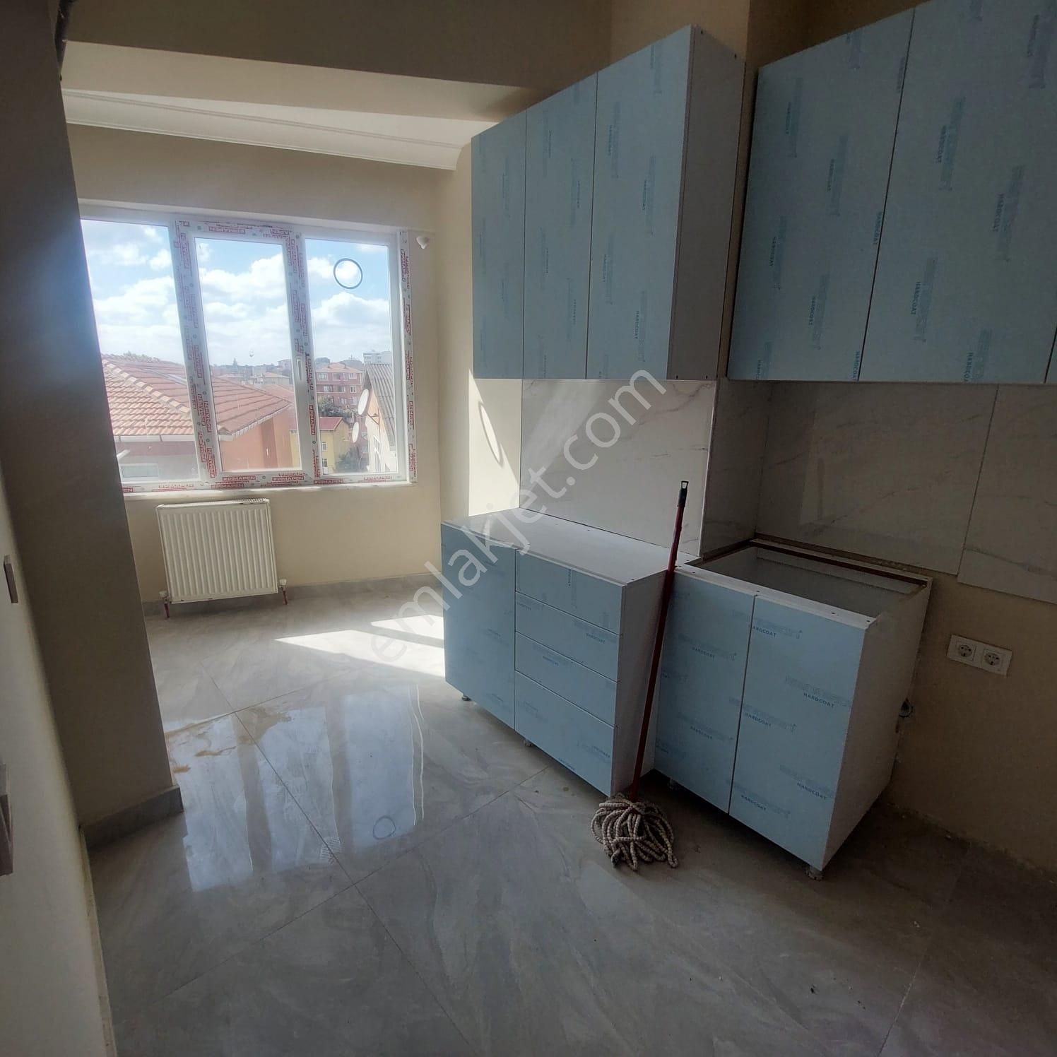 Tarabyaüstü Komple Sıfırlanmış Ulaşım Yakın 2+1 Kiralık Daire - Görsel 6