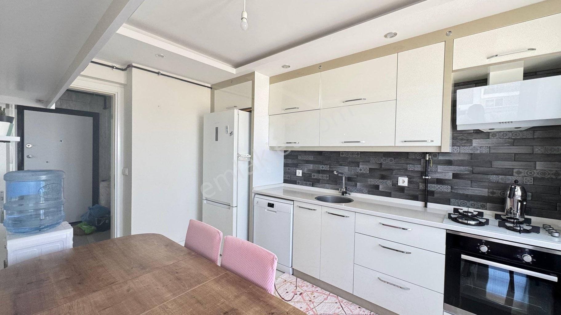 Denizli Yenişafak’da 100m2 2+1 Arakat Asansörlü Satılık Daire