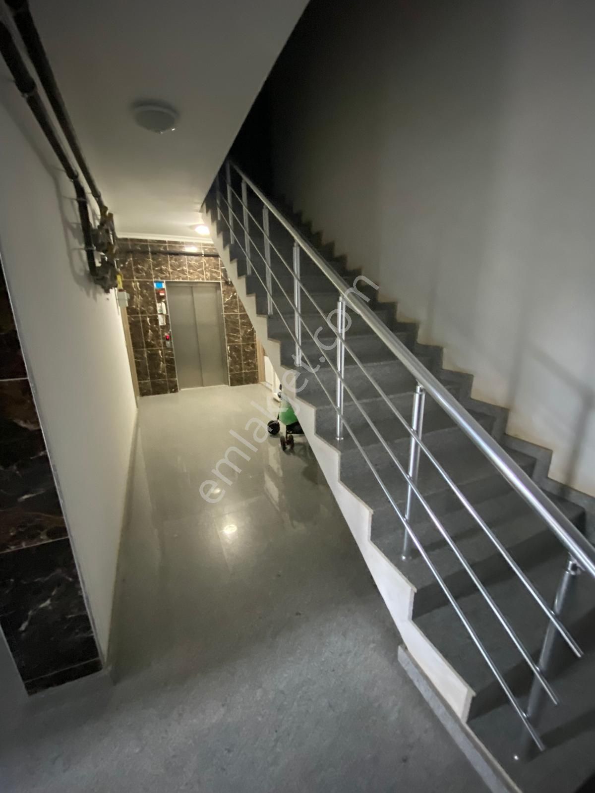 Trabzon Kanuni Mahallesinde Kiralık 3+1 Daire - Görsel 5