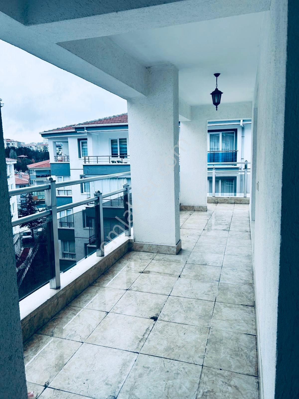 Beşikkaya'da Manzaralı Asansörlü Çift Girişli 4+1 Satılık Dubleks !! - Görsel 17