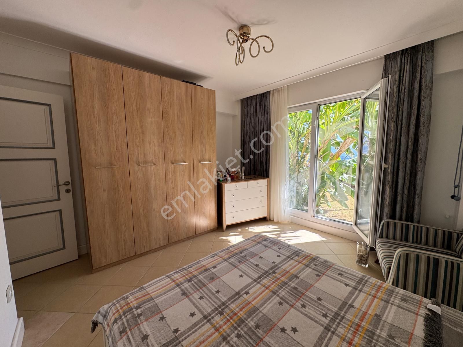 Agr Group'tan Kale Ve Deniz Manzaralı 2+1 Bahçe Katı Daire - Görsel 14