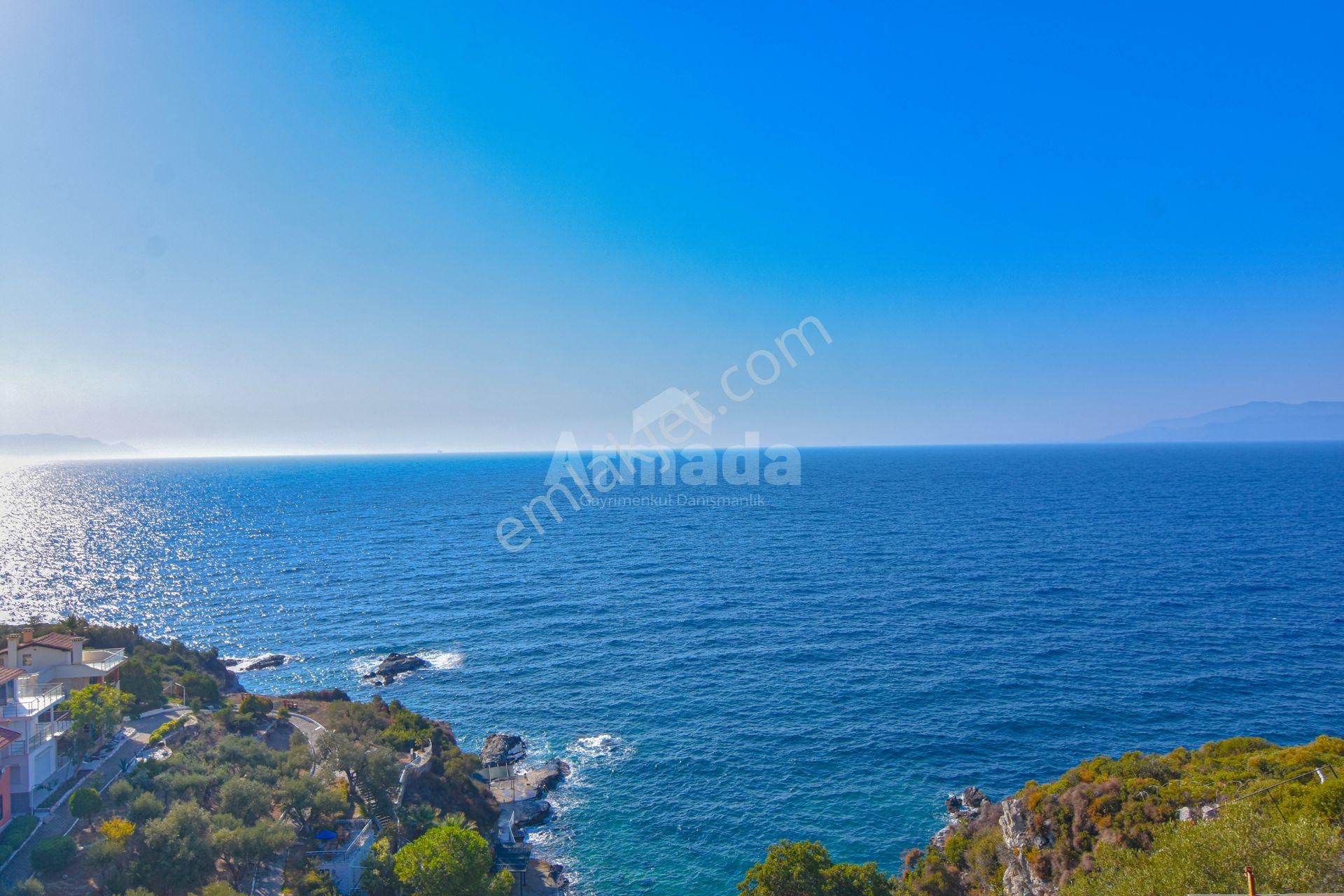 Kuşadası Öz Dostlar Sitesi'nde Denize Sıfır Eşyalı Villa - Görsel 17