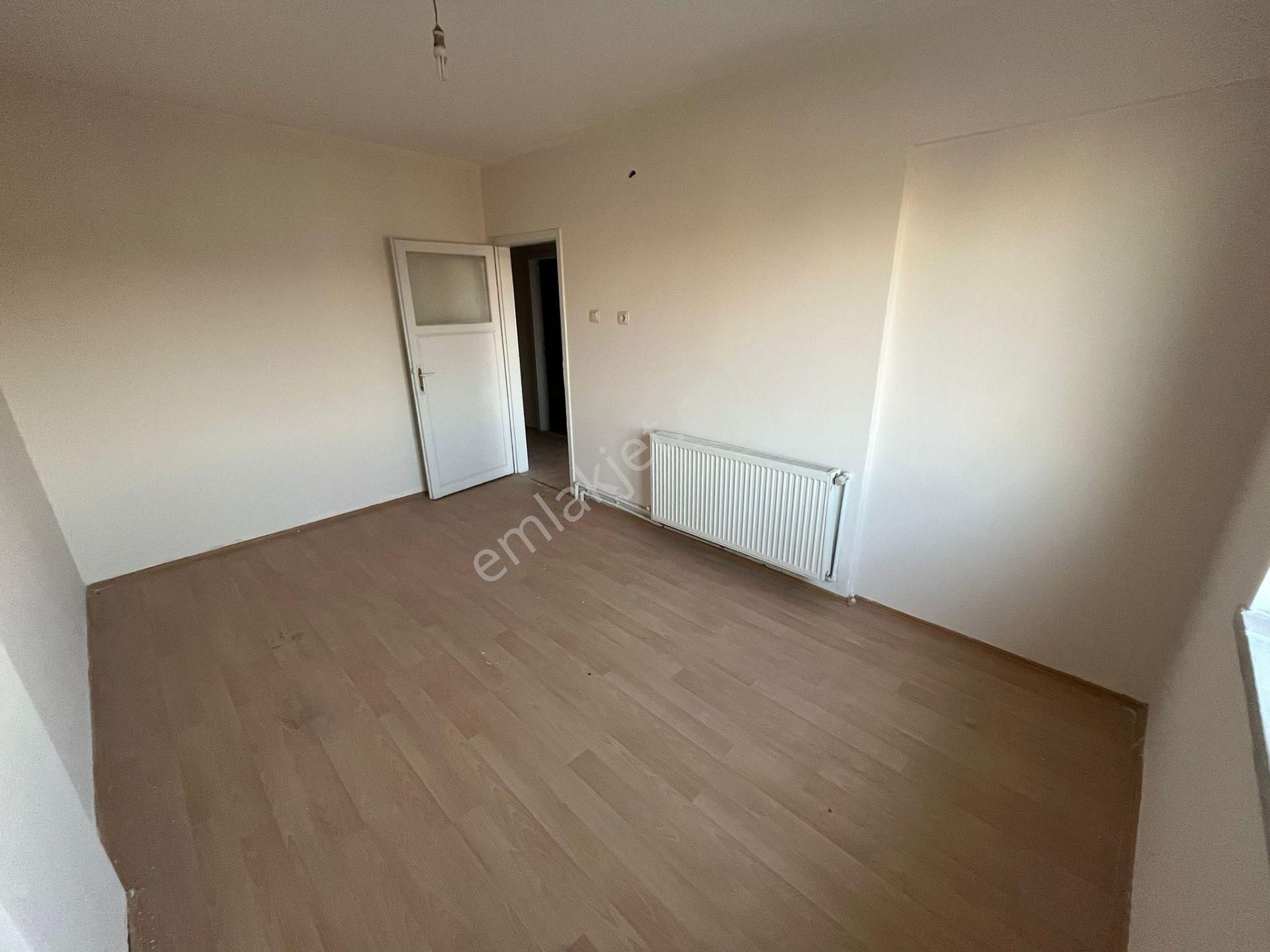 Mareşal Çakmak Mh De 3+1 Yapılı Katta Daire - Görsel 9