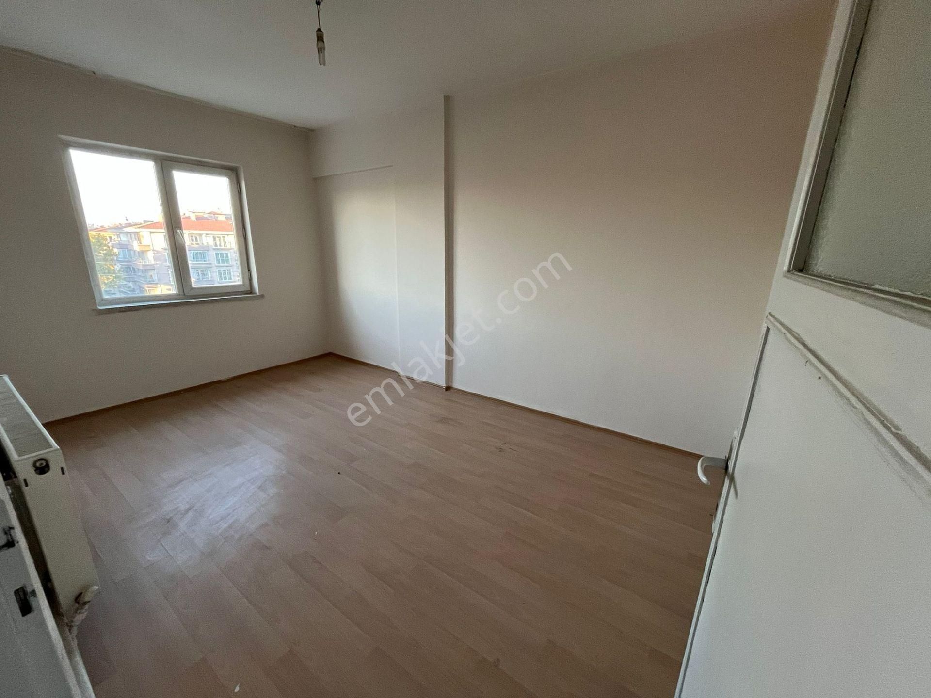 Mareşal Çakmak Mh De 3+1 Yapılı Katta Daire - Görsel 16