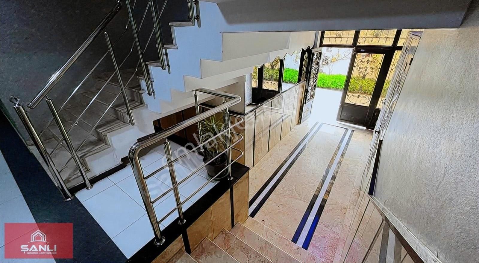 Atatürk Mahallesi 1+1 Eşyalı Residence - Görsel 9