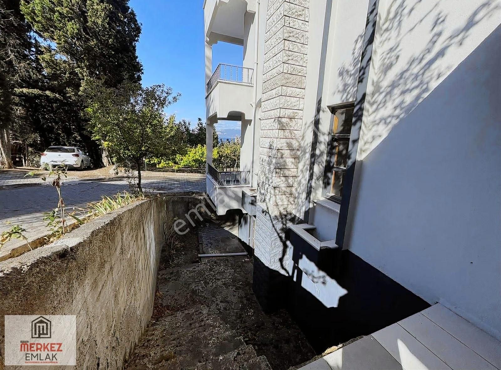 Karamürsel Kayacık Mah.'de Kiralık Full Deniz Manzaralı Villa - Görsel 34