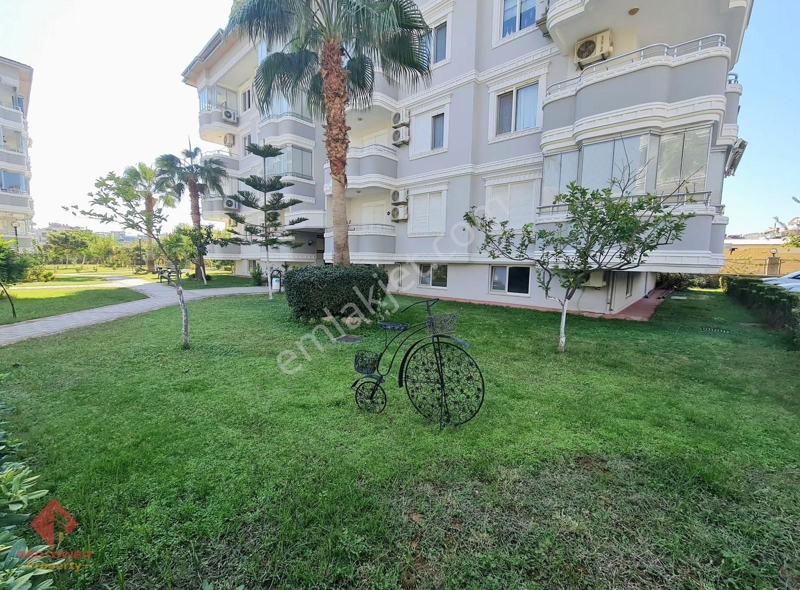 Alanya Oba'da Hastane'ye 150 Mt Uzaklıkta Eşyalı 3+1 Dubleks - Görsel 25