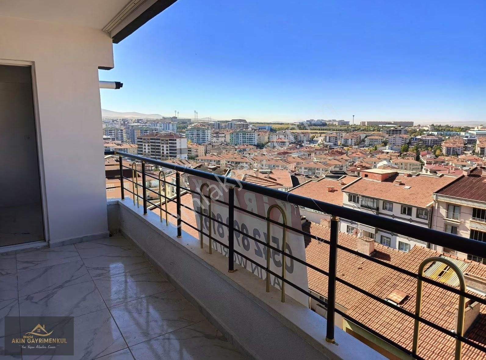 3+1 Ara Katta Lüks Göl Manzaralı Daire - Görsel 2