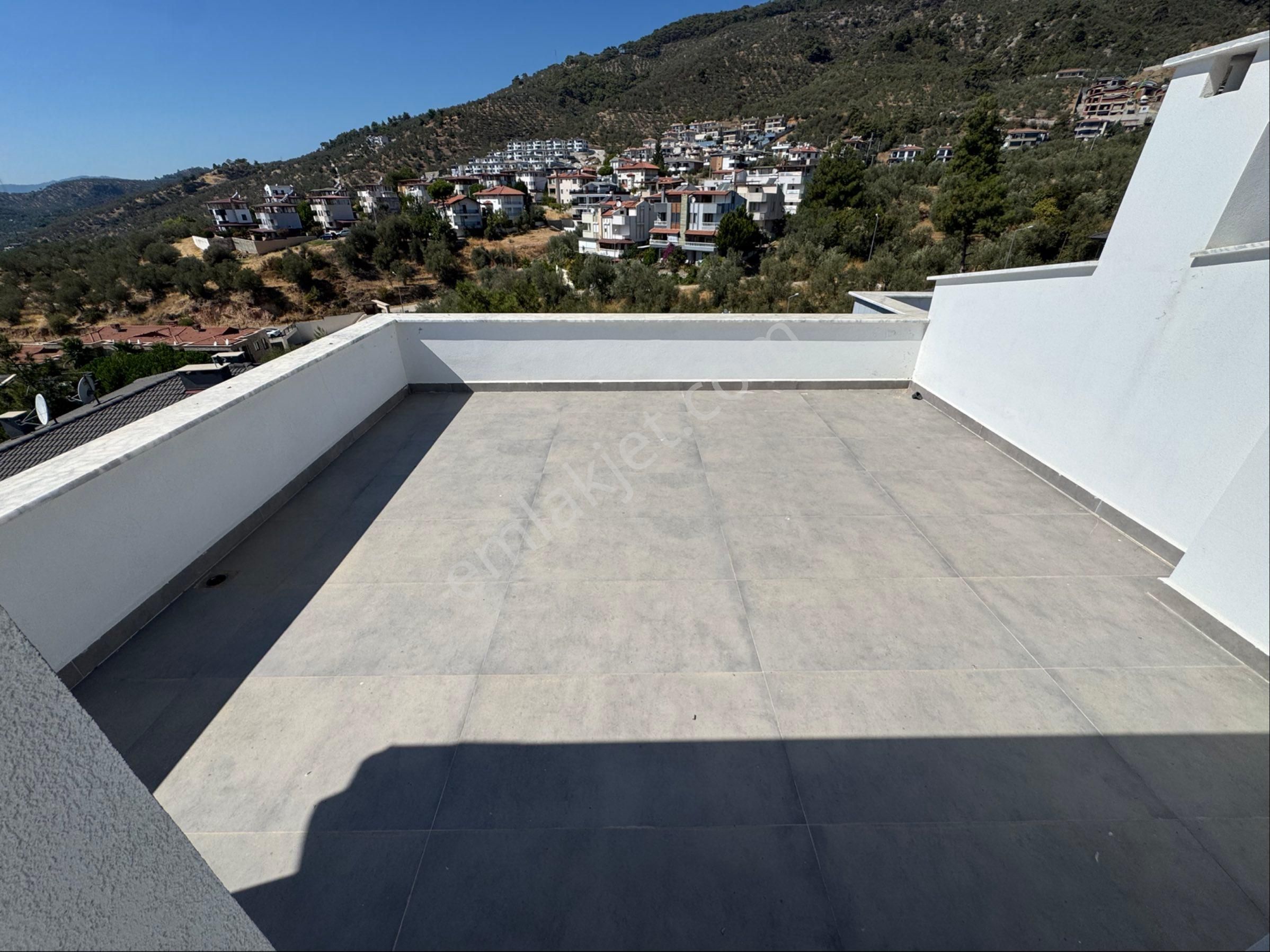 Altınoluk’ta Deniz Ve Kazdağları Manzaralı Bağımsız Girişli Satılık 3+1 Dubleks Daire - Görsel 21