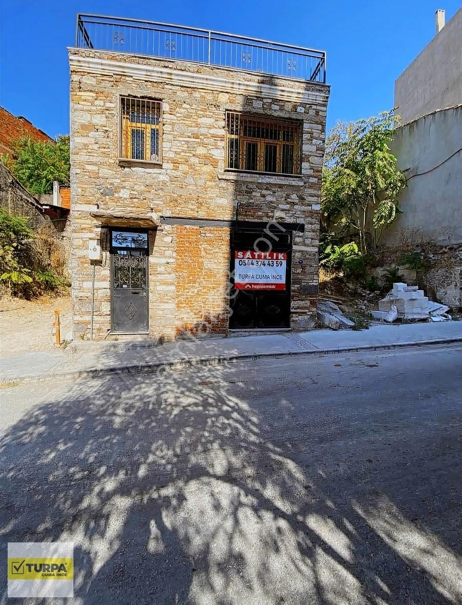 Cuma İnce'den Karataş'ta Körfez Man. 3 Katlı Taş Ev - Görsel 16