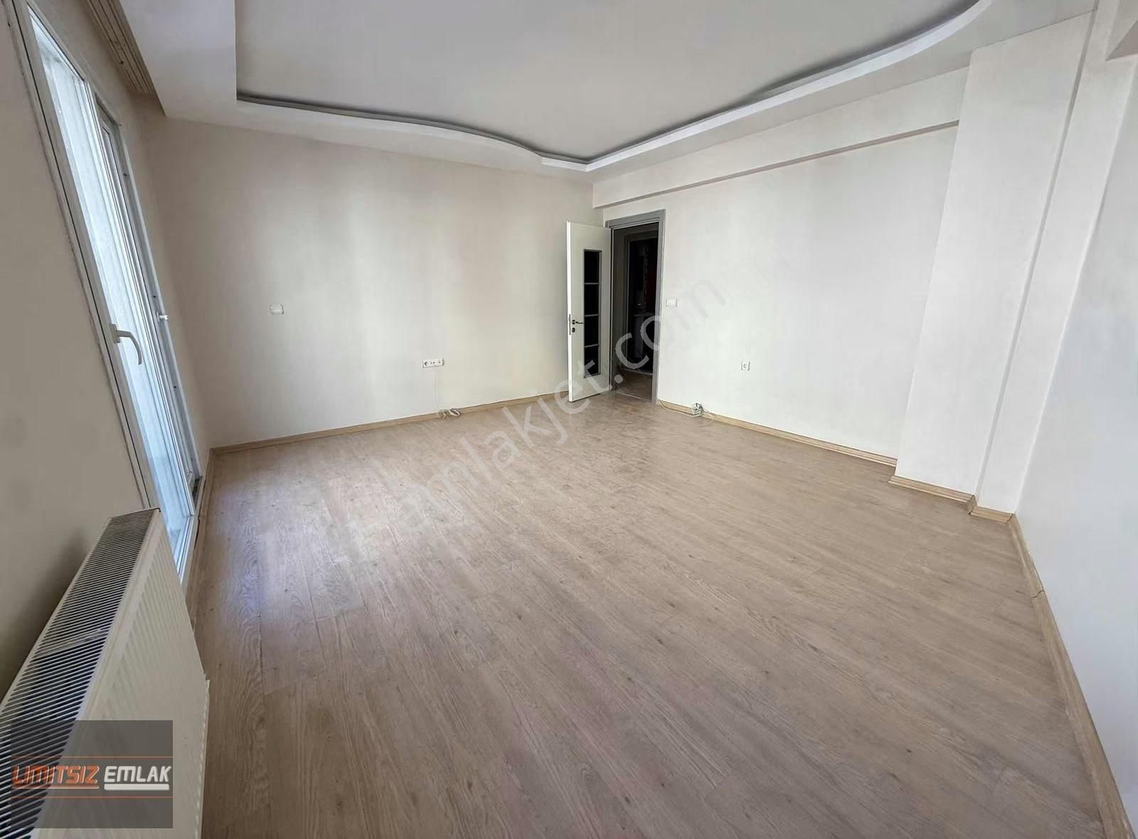 Şemikler Giriş / 3+1 Arakat / Doğalgazlı / Çift Balkon / 2 Banyo - Görsel 4