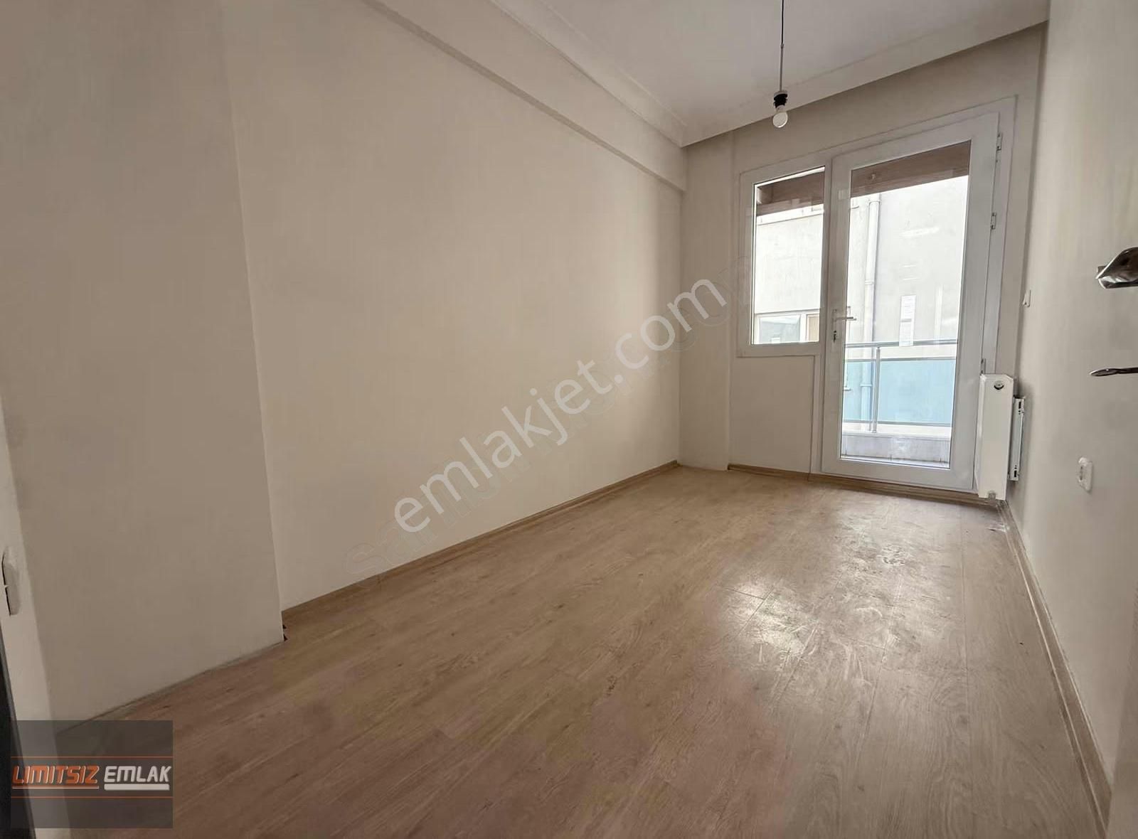 Şemikler Giriş / 3+1 Arakat / Doğalgazlı / Çift Balkon / 2 Banyo - Görsel 10