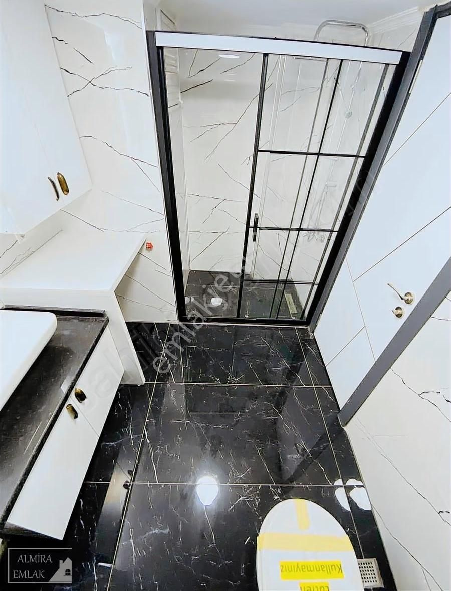 Metro Yakını 1 Daire Fiyatına 2 Daire 3+1 Ve 1+1 Full Bakımlı - Görsel 14