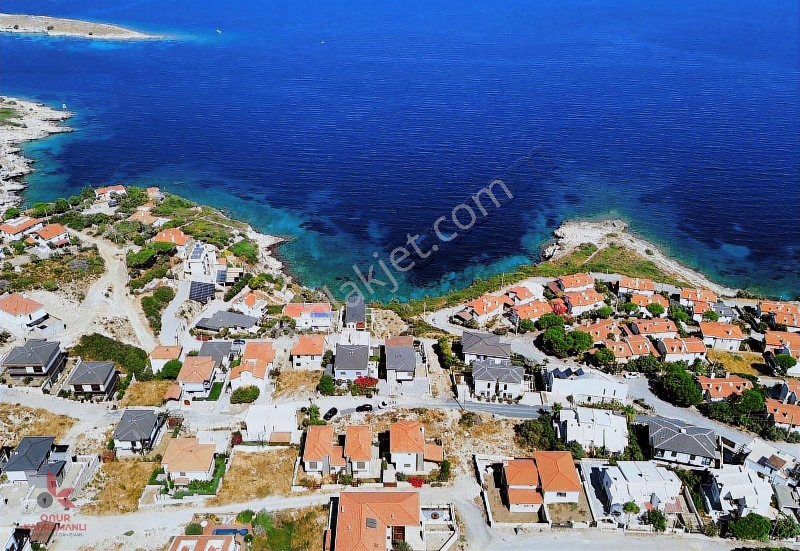 Burgazarkasında 5+1 Triplex, Denize 130 M, Tam Müstakil Villa!