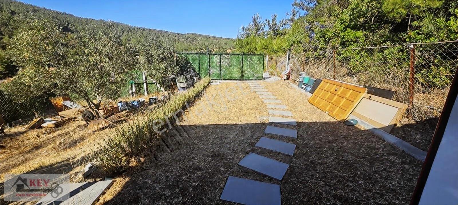 Menderes Çatalca'da 251 M2 Karavanlı Kamelyalı Tarla Satılıktır - Görsel 15