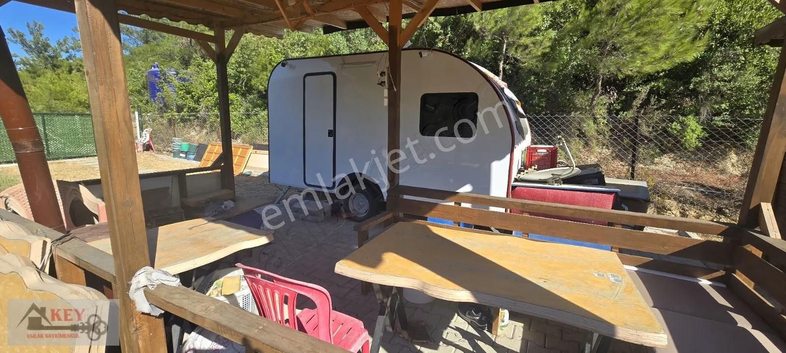 Menderes Çatalca'da 251 M2 Karavanlı Kamelyalı Tarla Satılıktır - Görsel 14